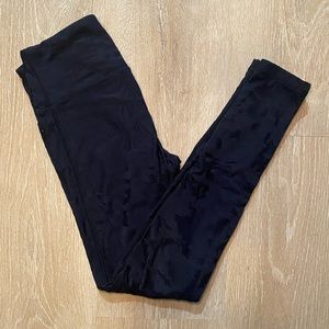 Black camo leggings. Perfect condition. Size small.
